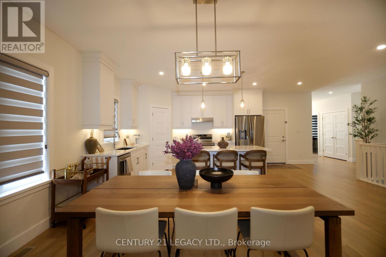 675 Winchester Avenue S Property Photo 8