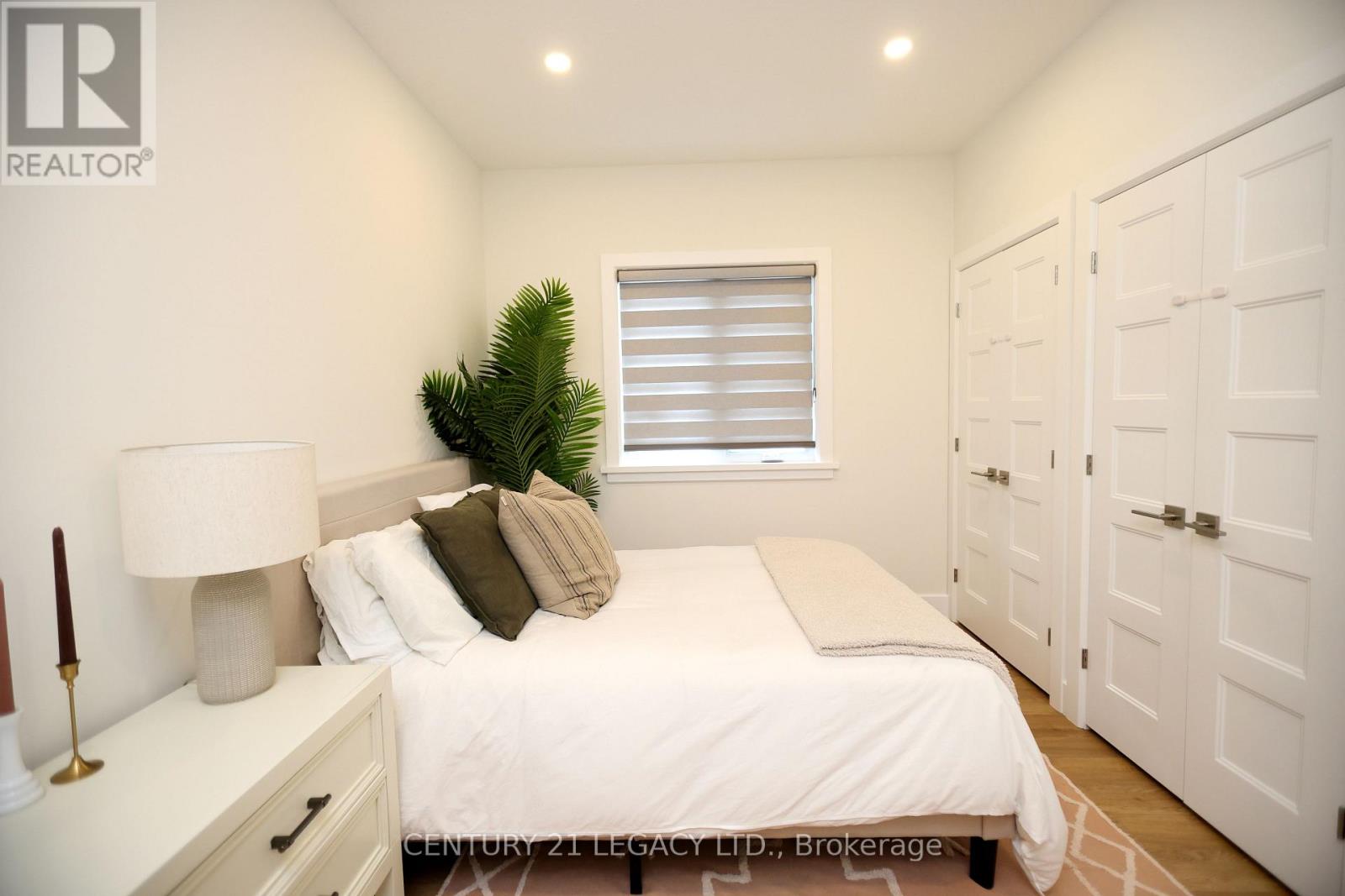 675 Winchester Avenue S Property Photo 17