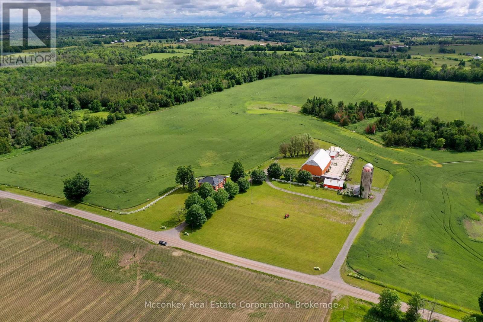 1627 Asphodel 8th Line Property Photo 5