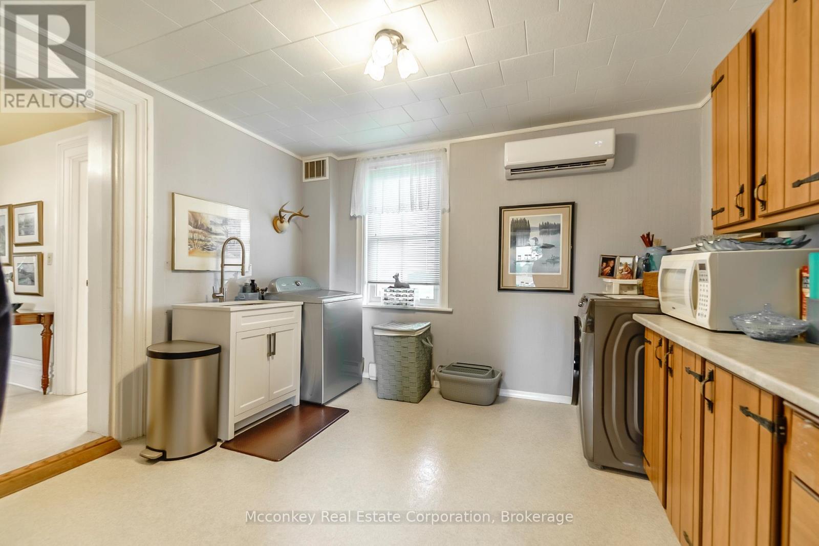 1627 Asphodel 8th Line Property Photo 21