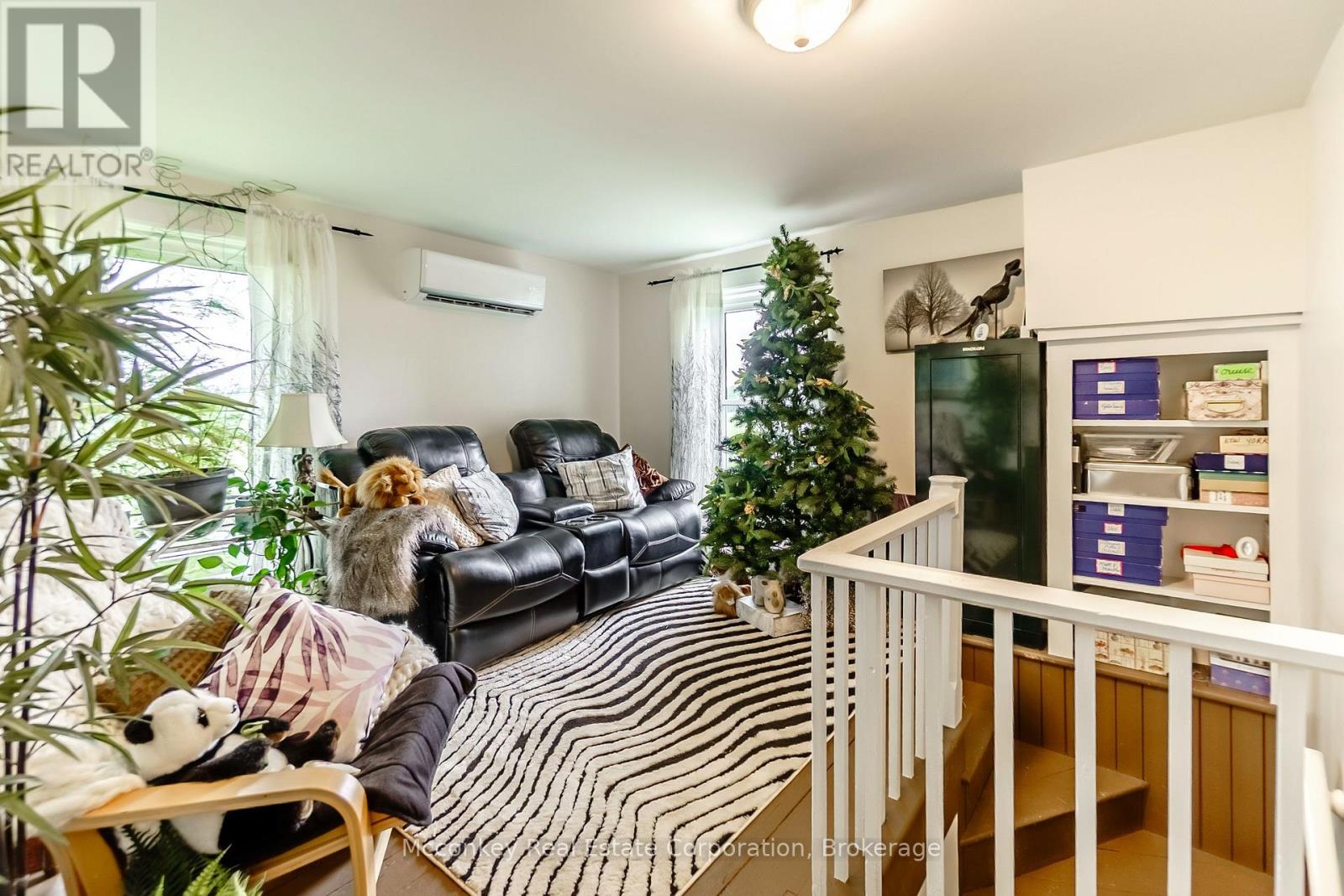 1627 Asphodel 8th Line Property Photo 35