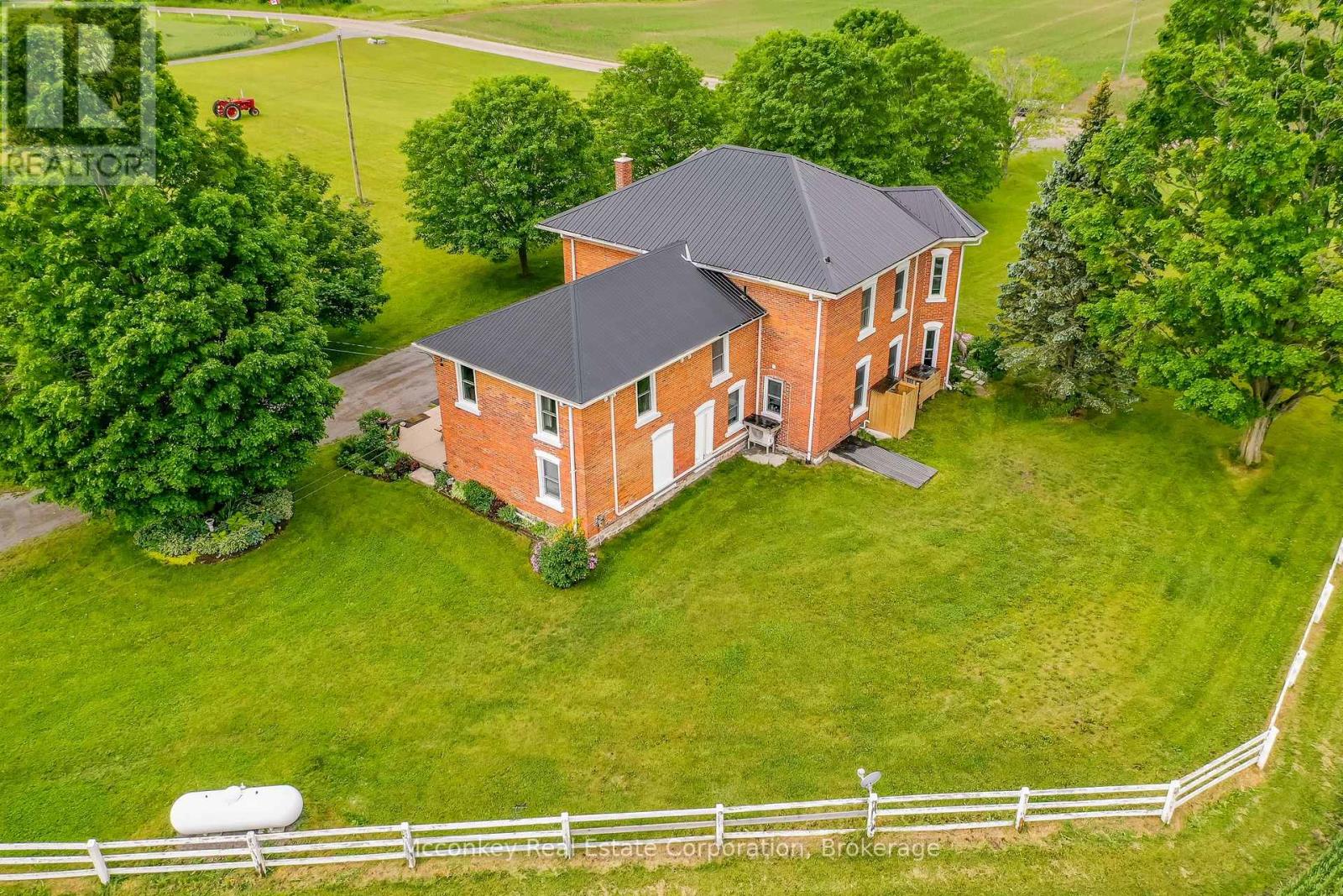1627 Asphodel 8th Line Property Photo 46