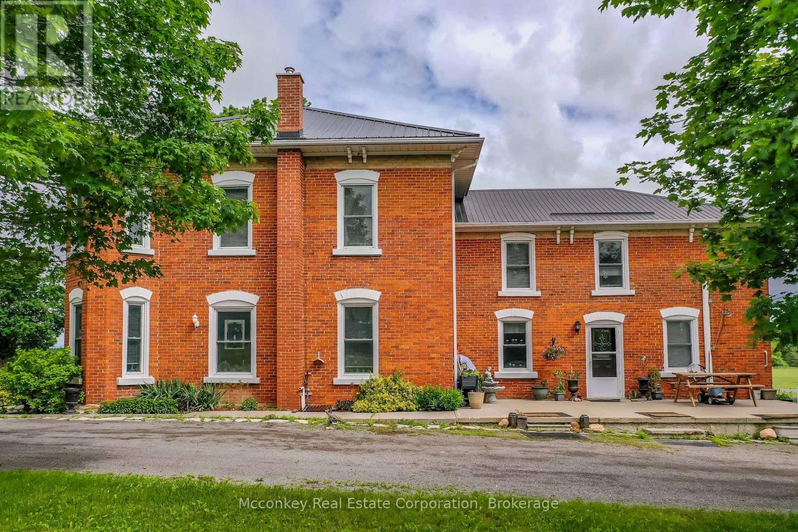 1627 Asphodel 8th Line Property Photo 48