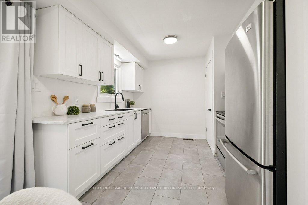 161 East Park Drive Property Photo 7