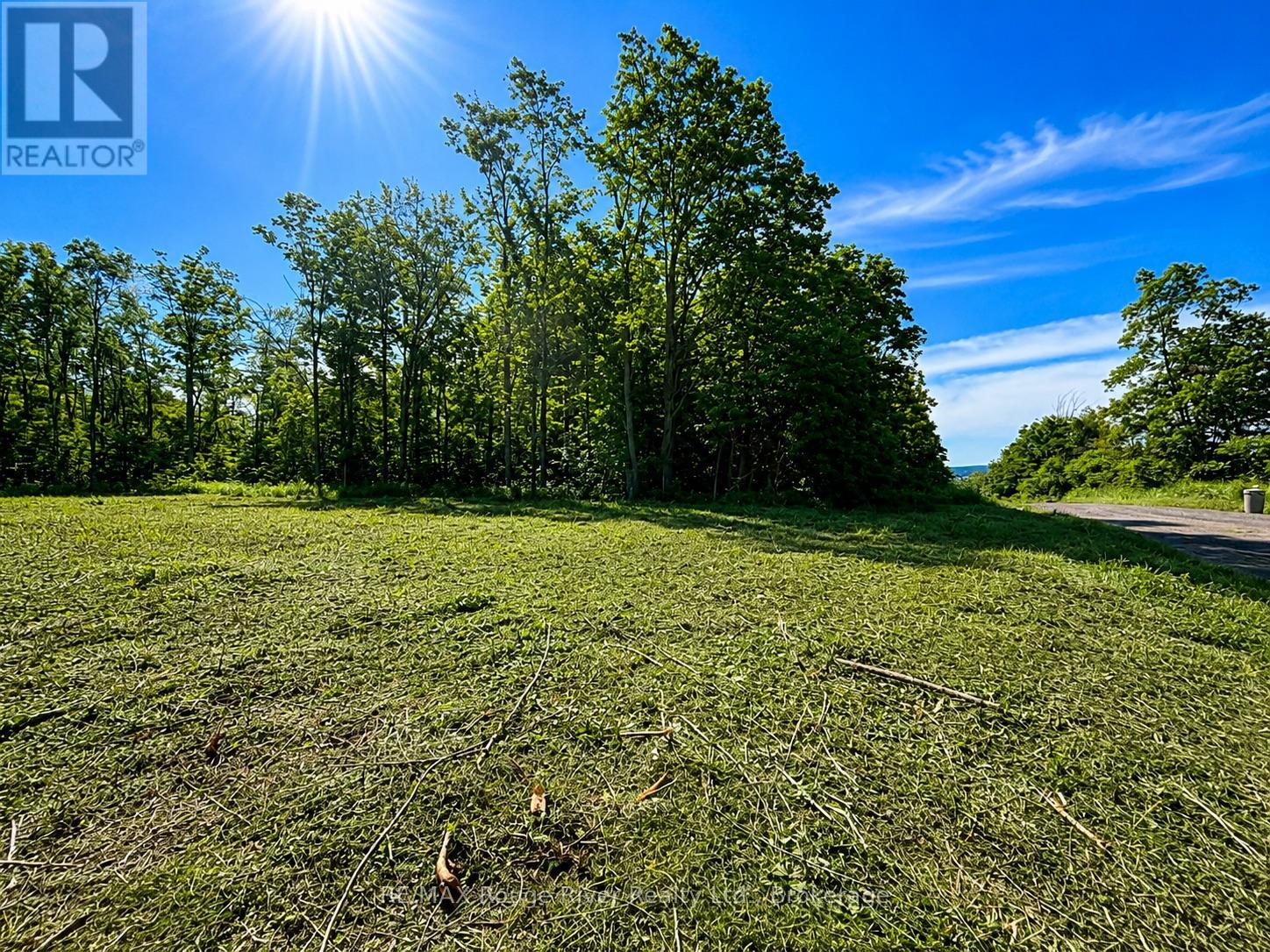 1293 David Fife Line Property Photo 4