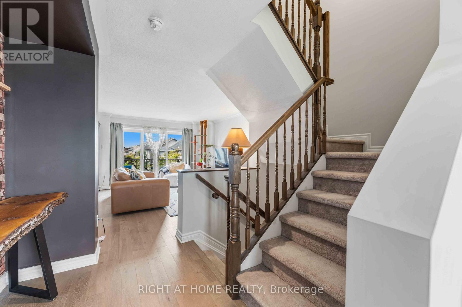 354 Brettonwood Ridge Property Photo 6