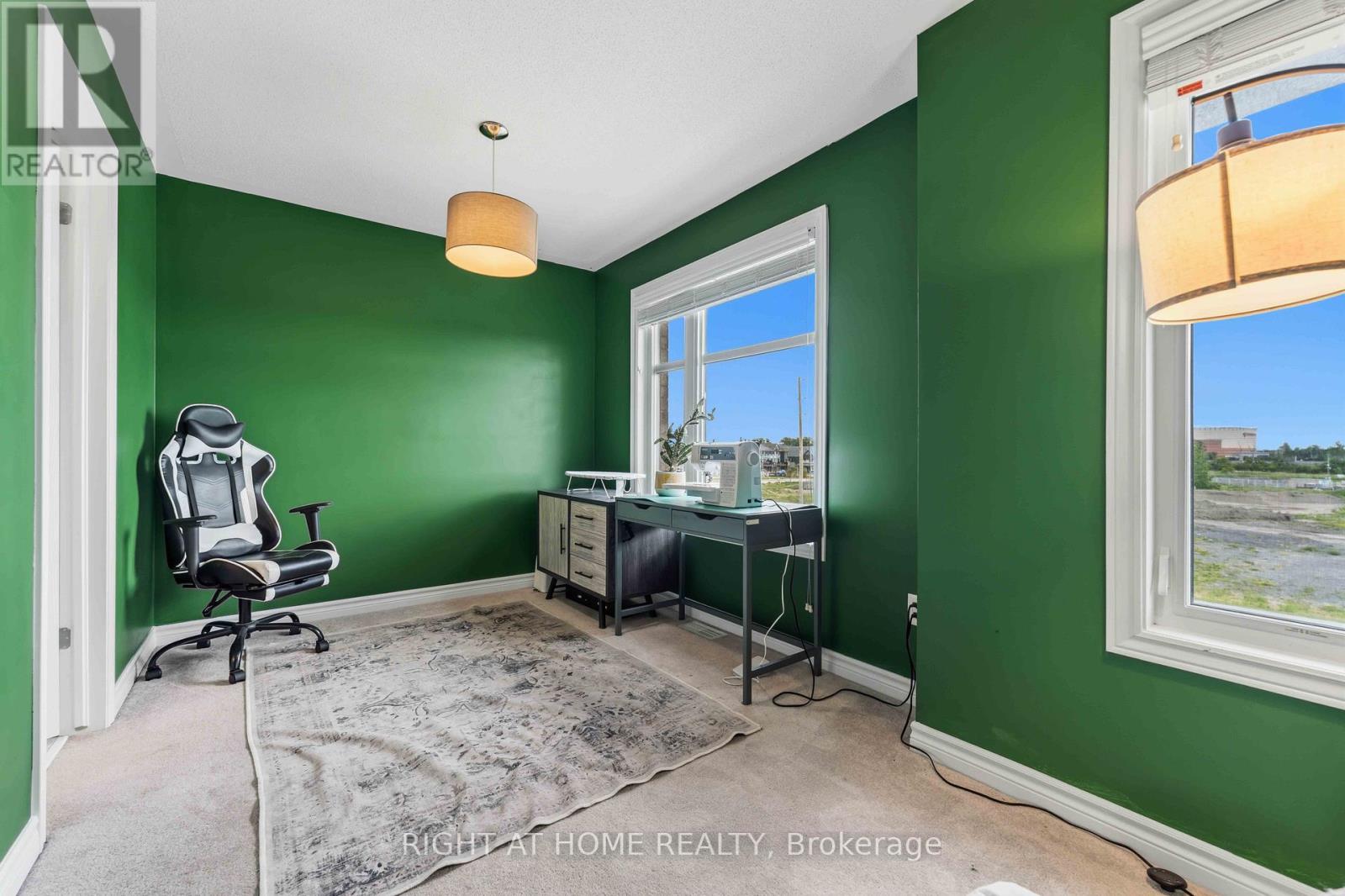 354 Brettonwood Ridge Property Photo 11