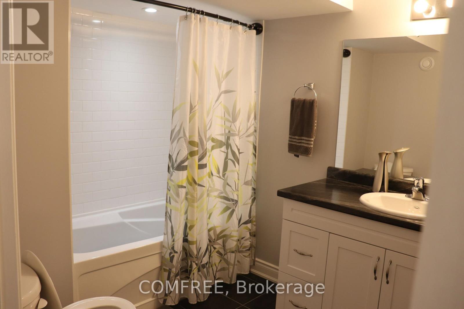 805 Lees Avenue Property Photo 33