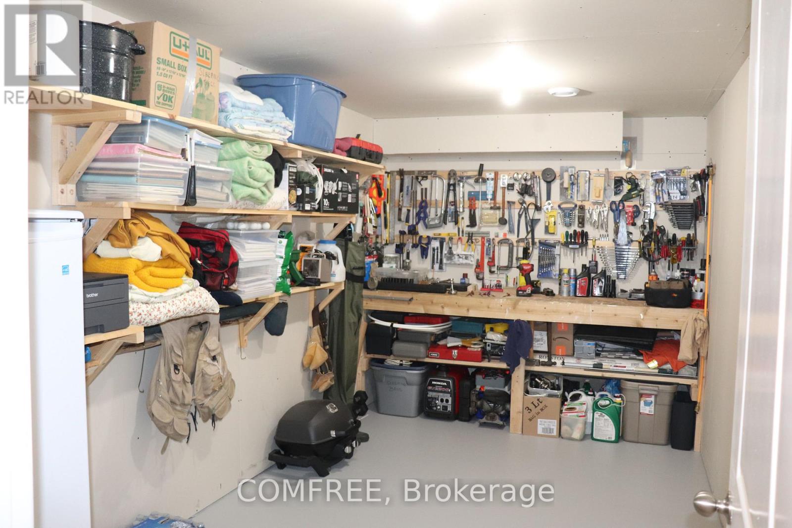 805 Lees Avenue Property Photo 39