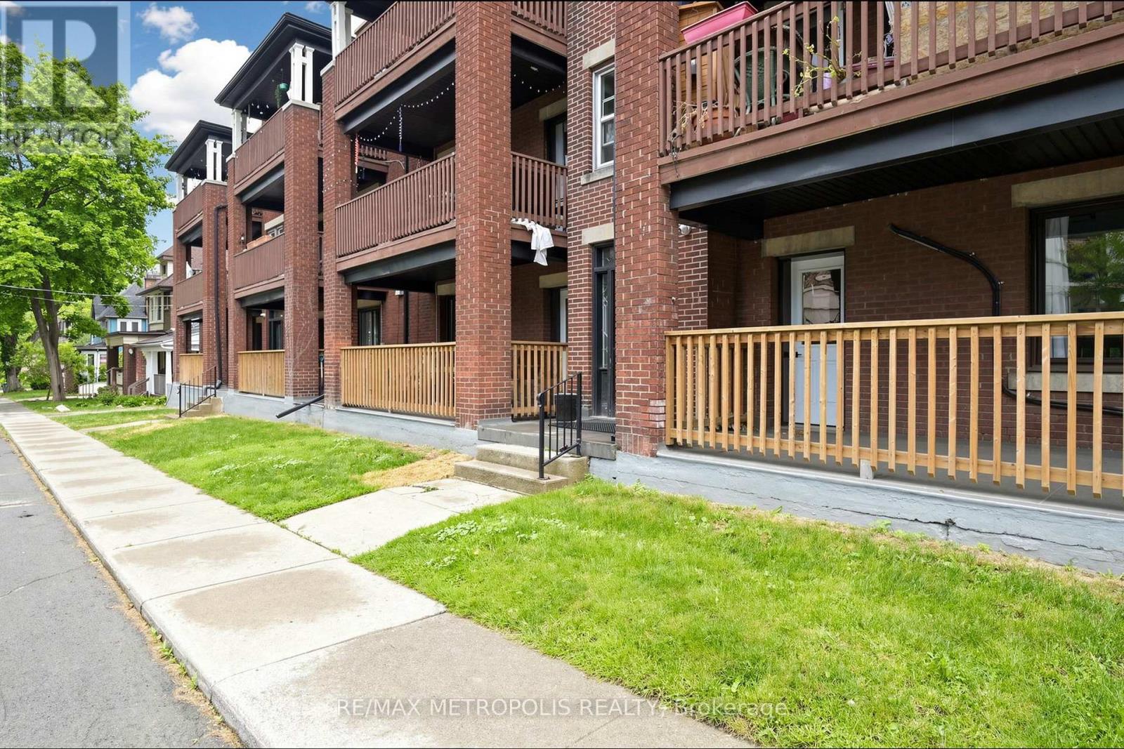 2 - 41 Albert Street Property Photo 3