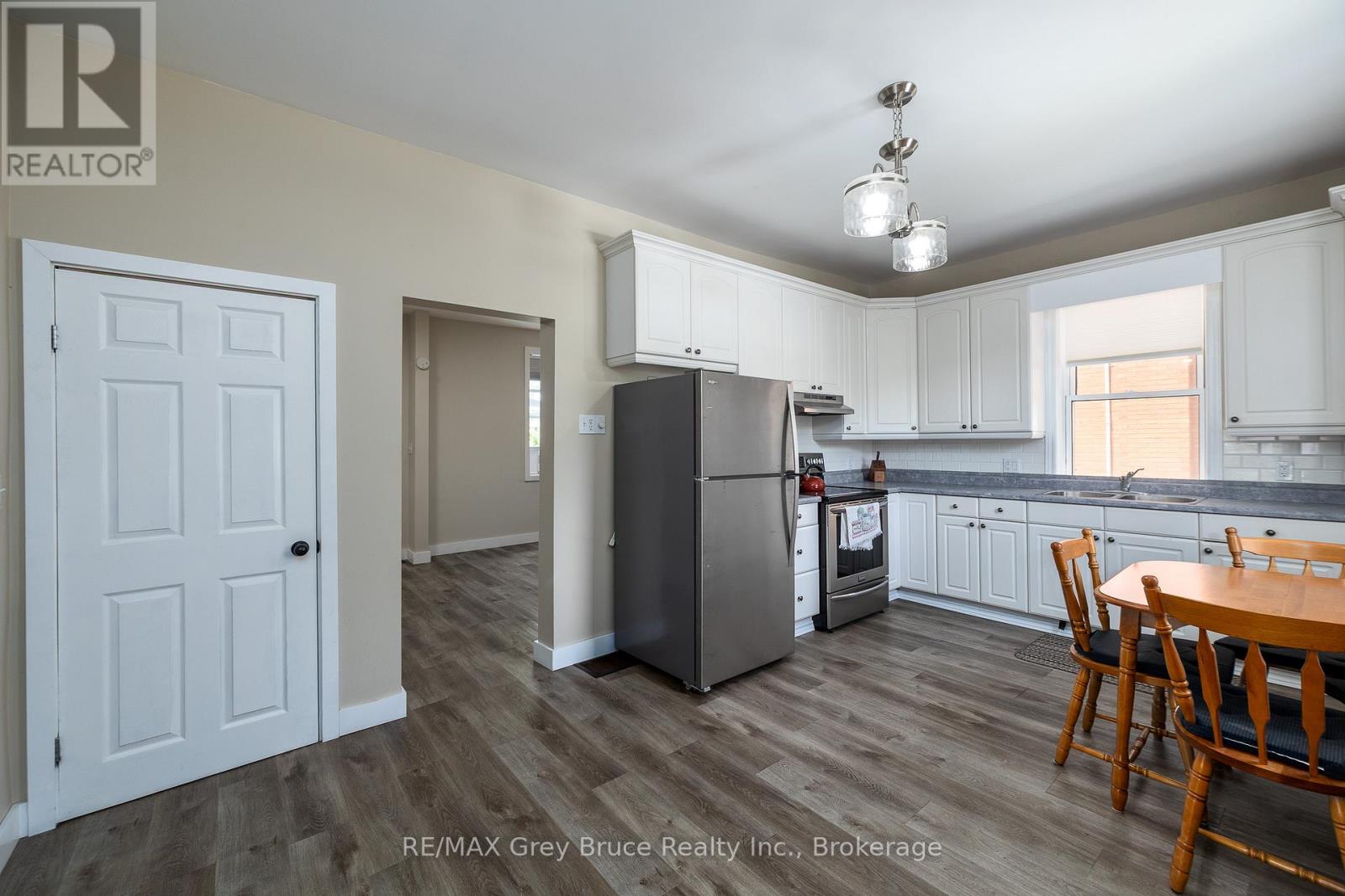 177 2nd Avenue Sw Property Photo 8