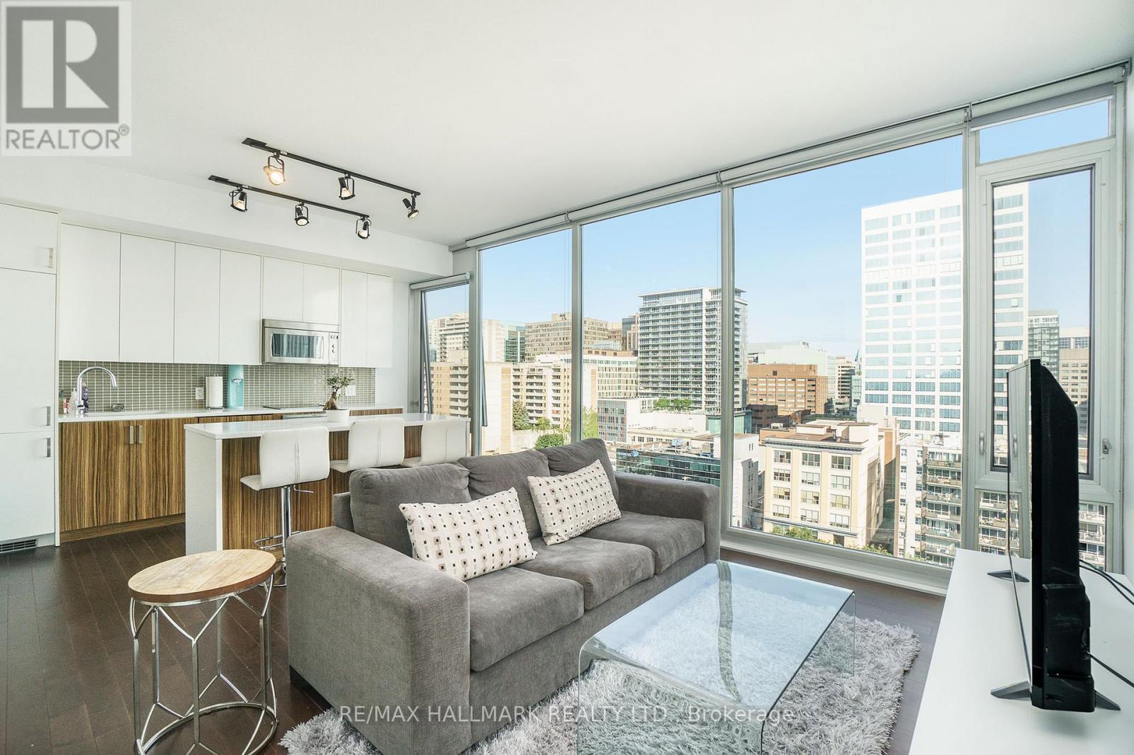1113 - 300 Lisgar Street Property Photo 2