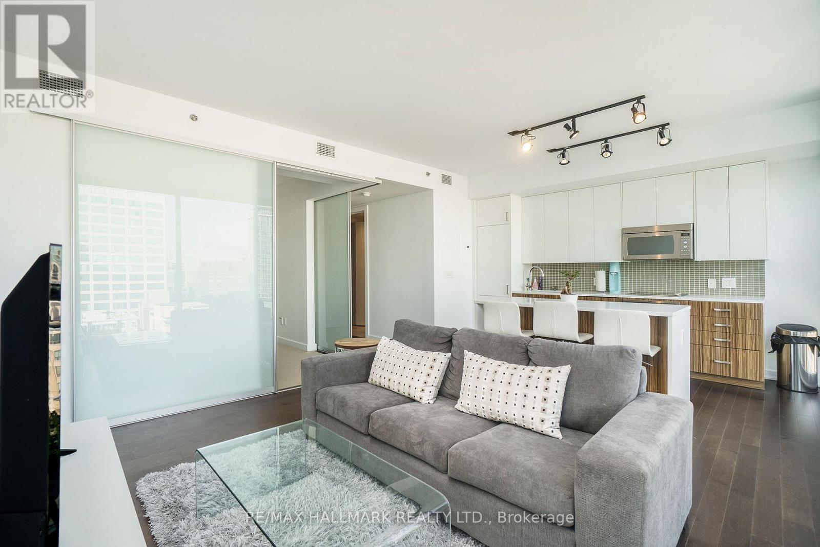1113 - 300 Lisgar Street Property Photo 3