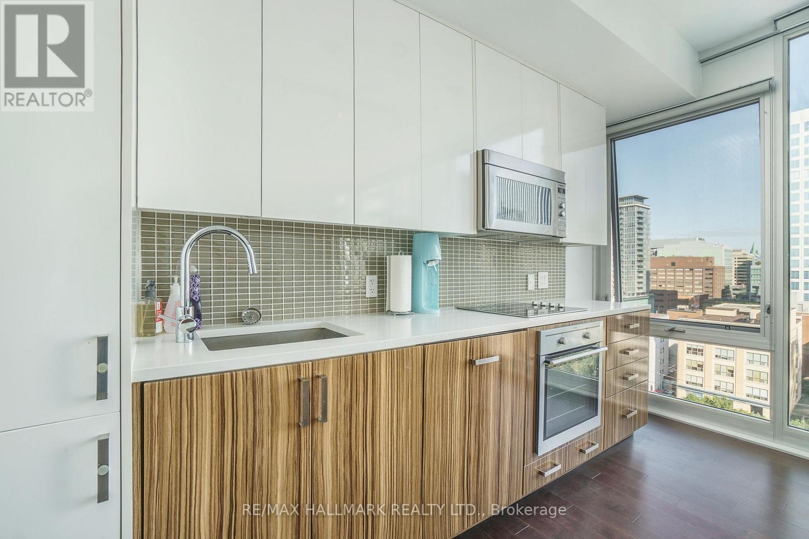 1113 - 300 Lisgar Street Property Photo 6