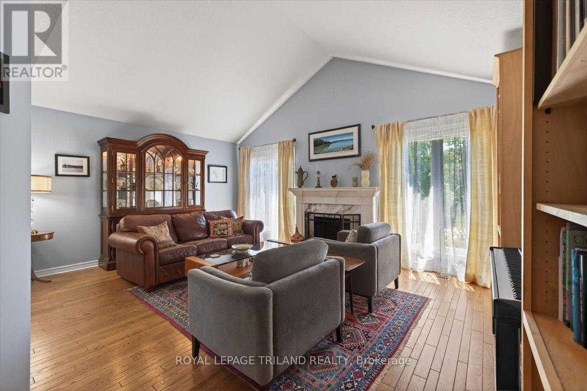 30 Thirlmere Road Property Photo 11