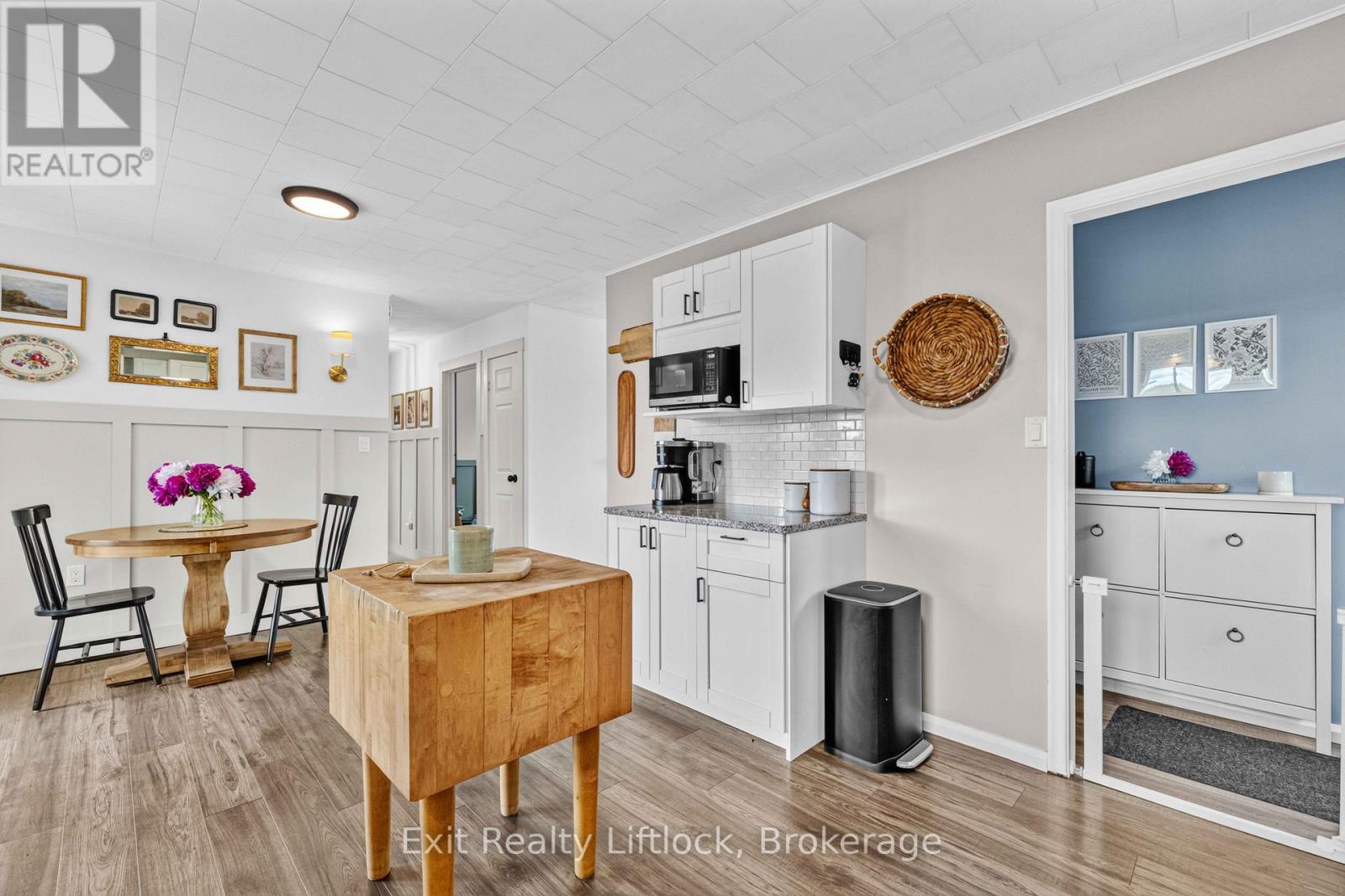 2917 Highway 28 Property Photo 6