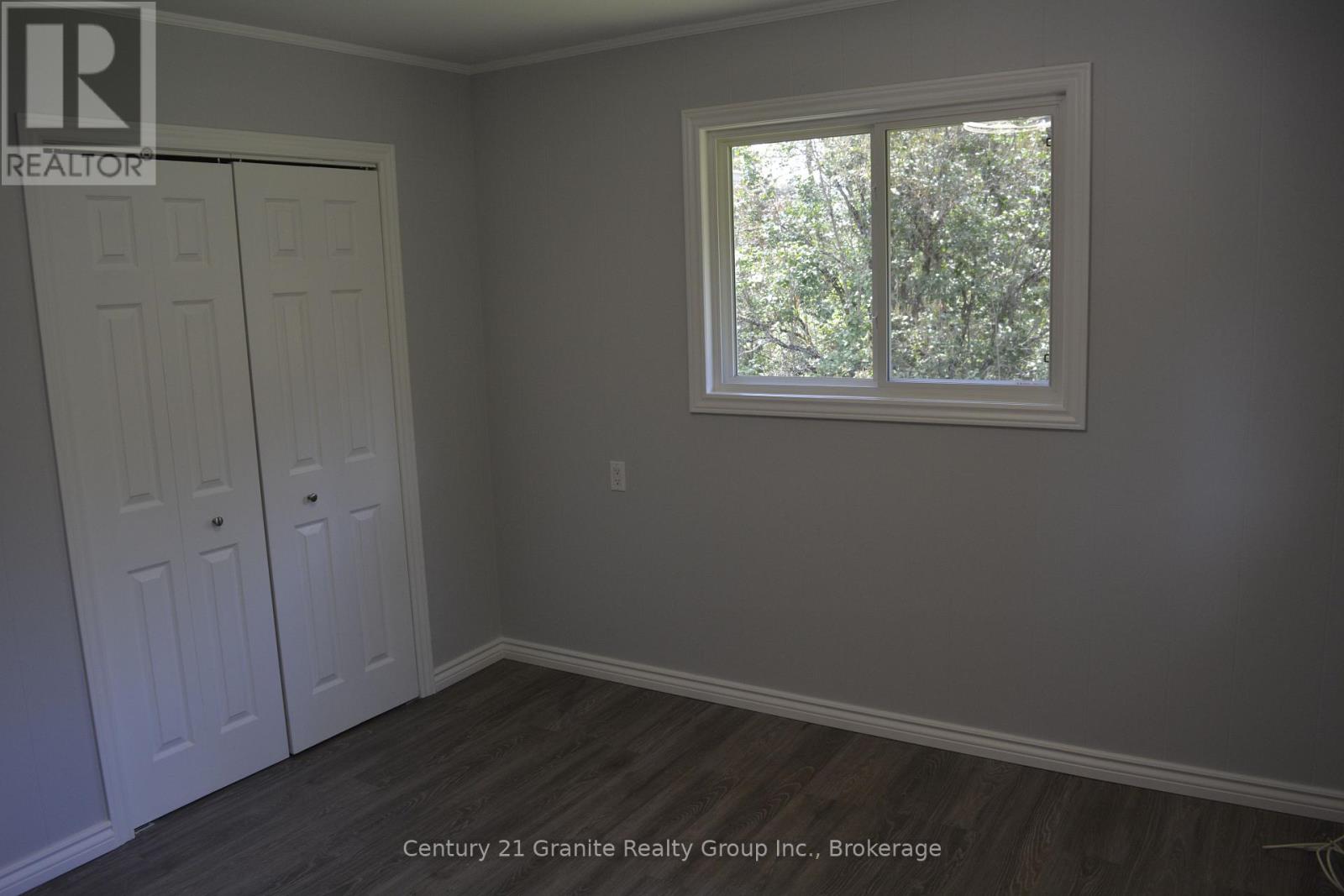 671 Hastings Street N Property Photo 7