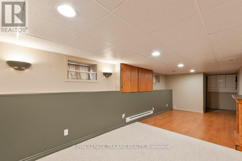 21 Mariam Street Property Photo 30