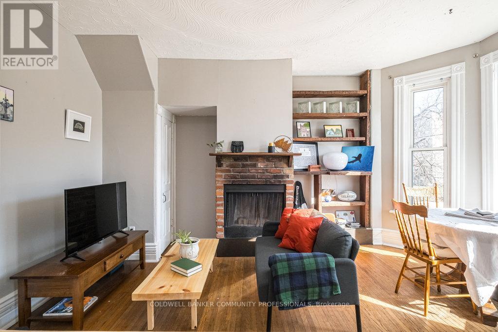 270 Queen Street S Property Photo 15