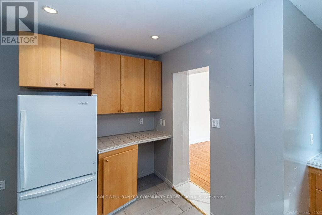 270 Queen Street S Property Photo 39