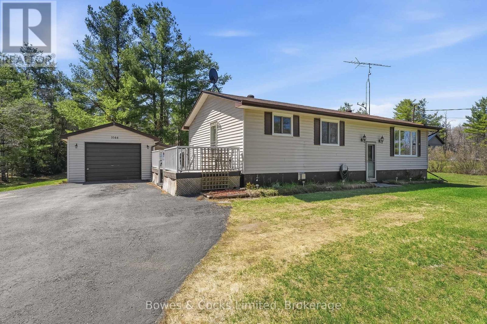 1044 County Road 40 Property Photo 1