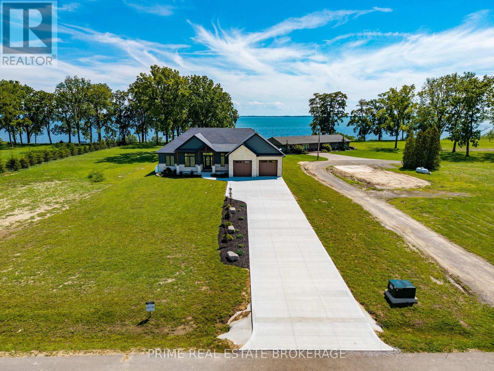 25 Black Walnut Drive Property Photo 1