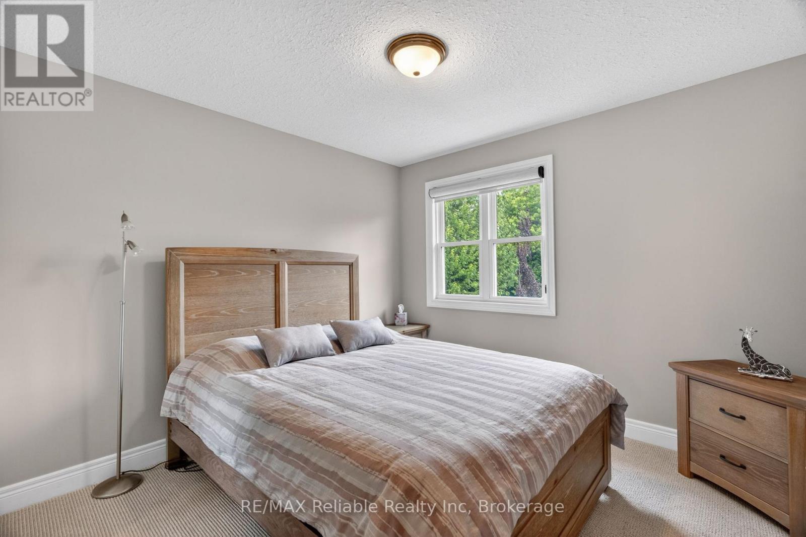 11 Harbour Court Property Photo 32