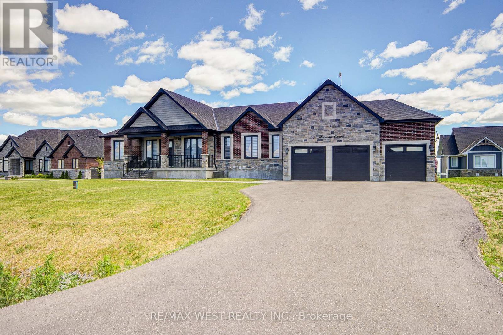7 Horizon Court Property Photo 1
