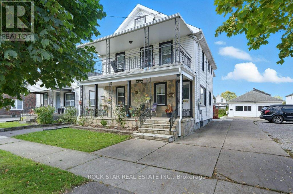 111 MCALPINE AVENUE S Property Photo 1
