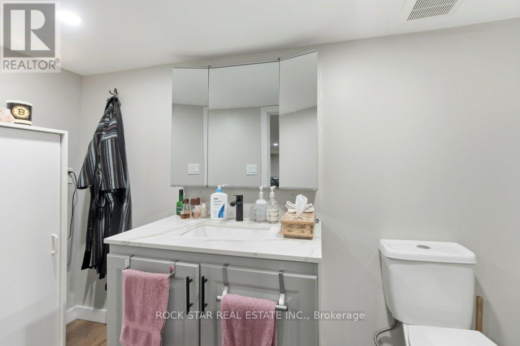 111 Mcalpine Avenue S Property Photo 16