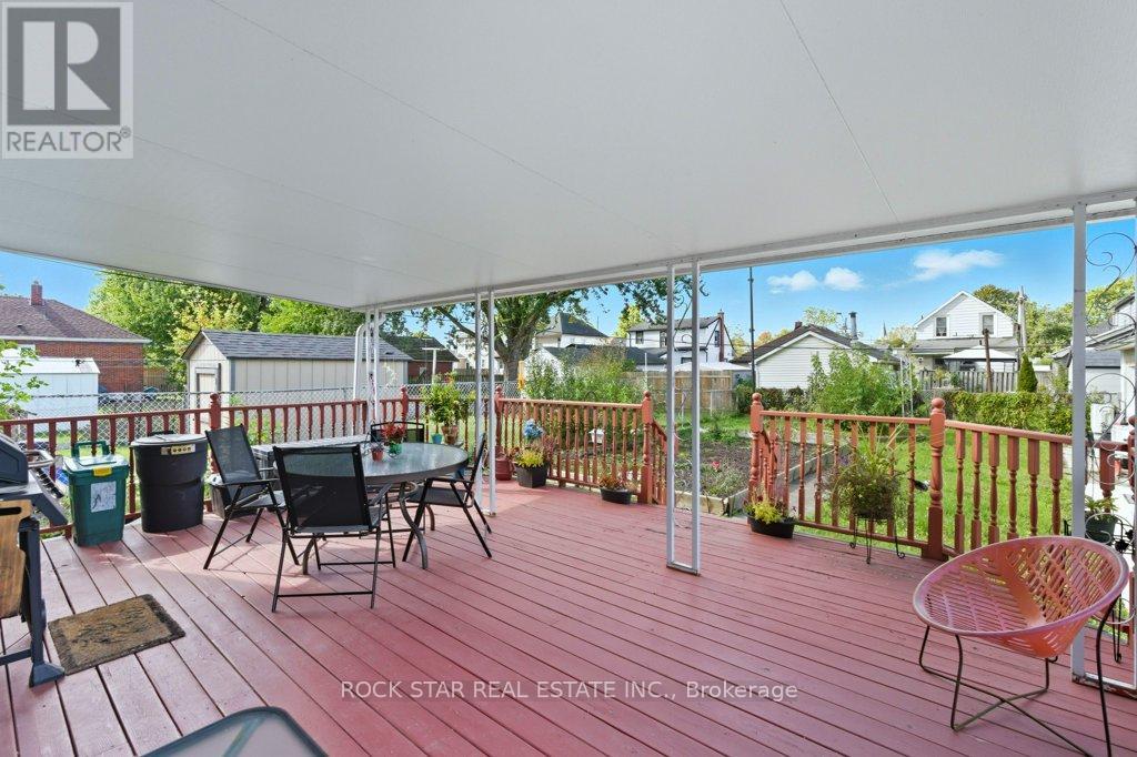 111 Mcalpine Avenue S Property Photo 19