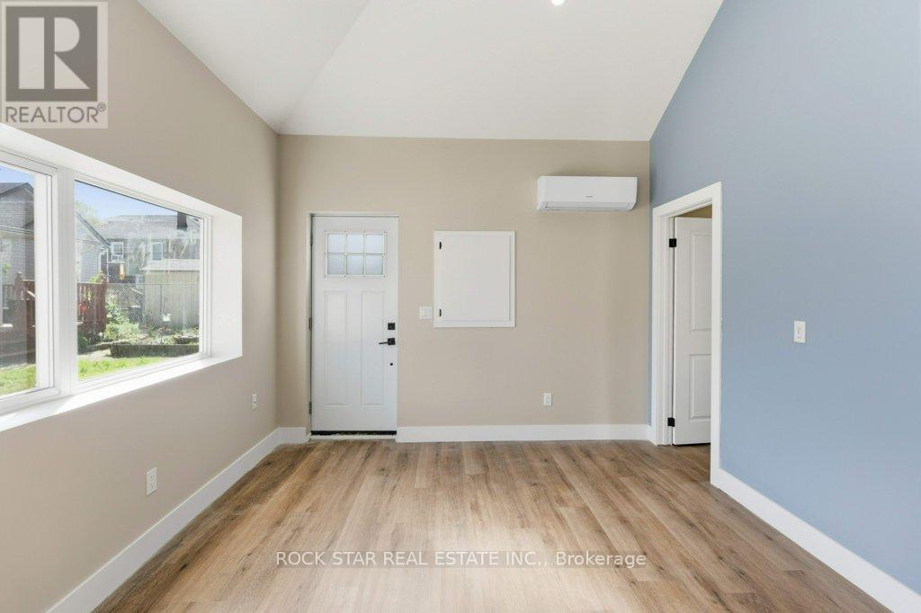 111 Mcalpine Avenue S Property Photo 29