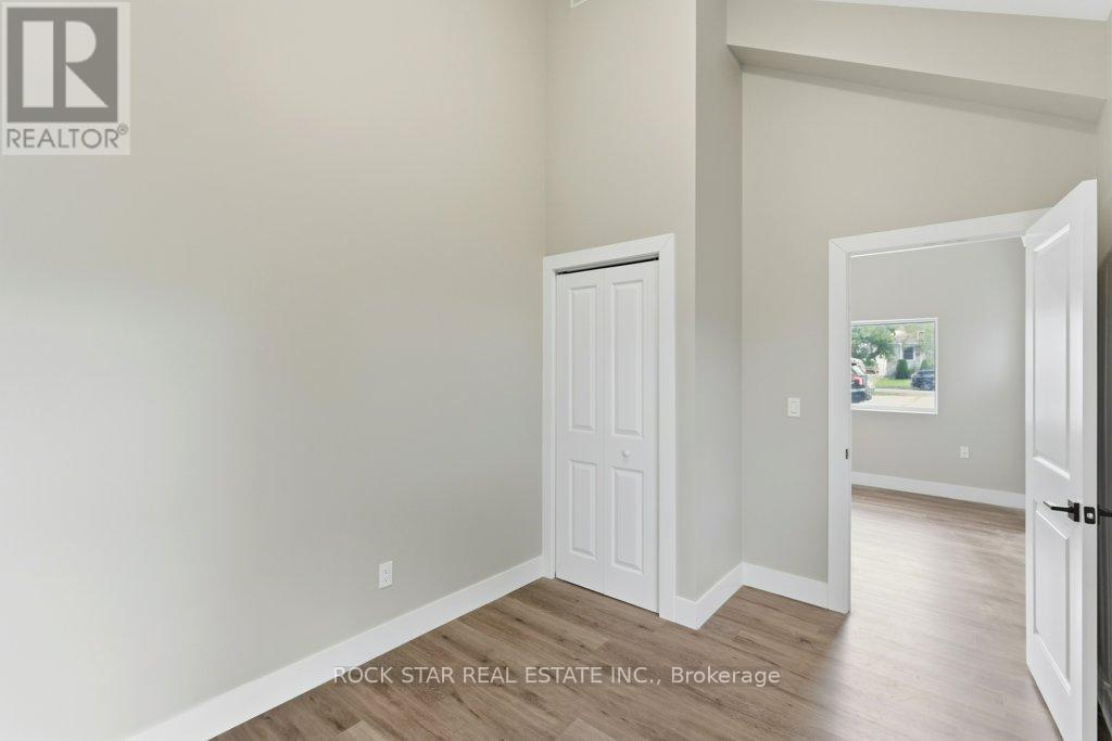 111 Mcalpine Avenue S Property Photo 38