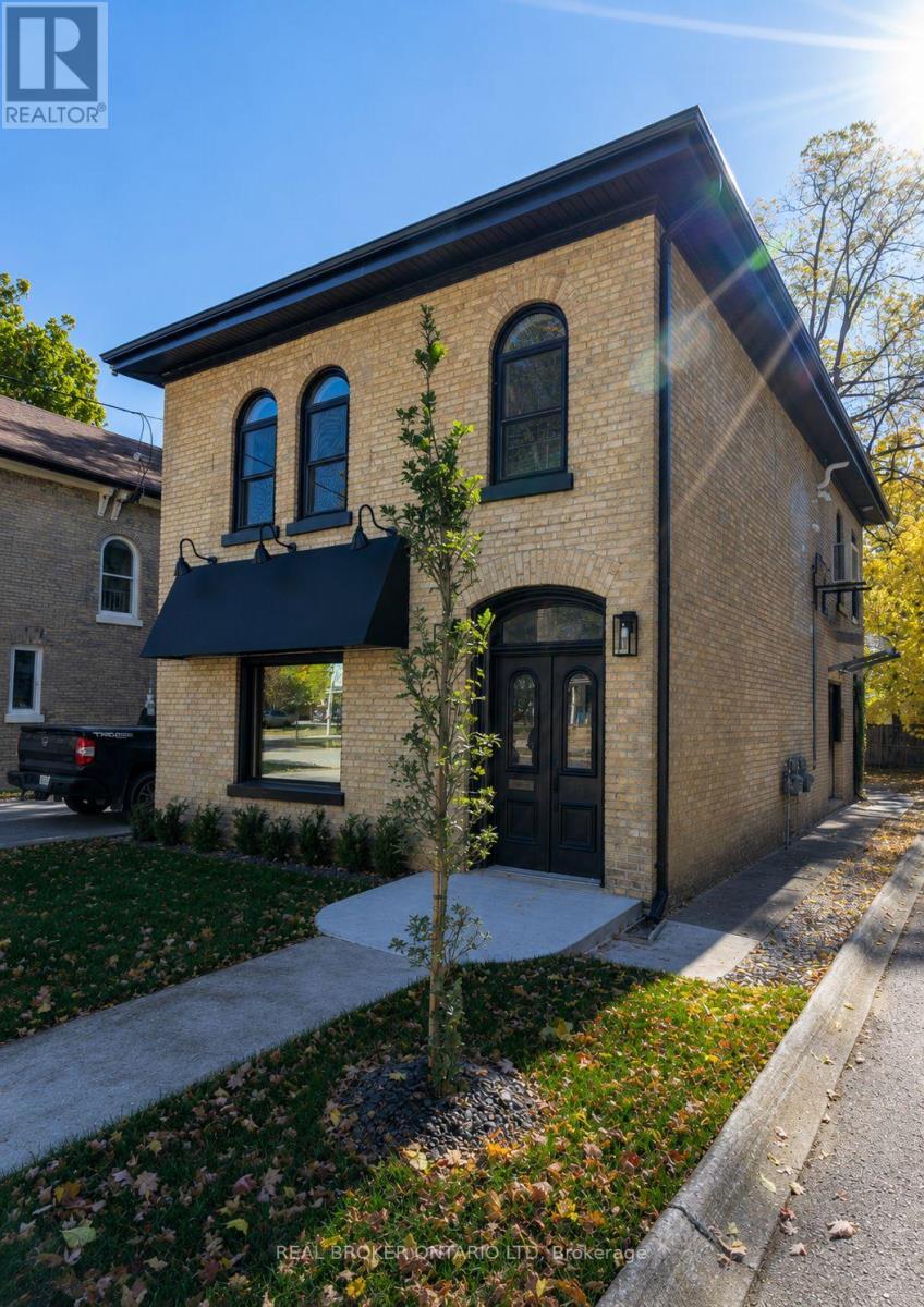 463 King Street Property Photo 1
