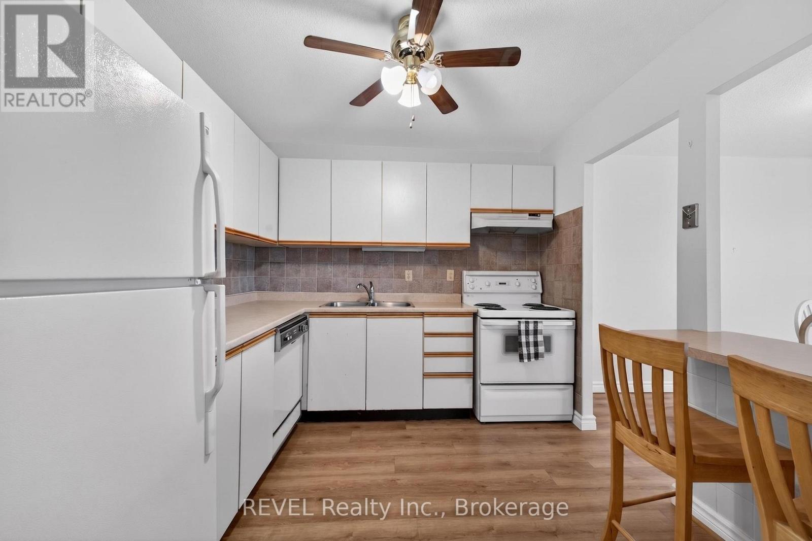 207 - 7 Gale Crescent Property Photo 15