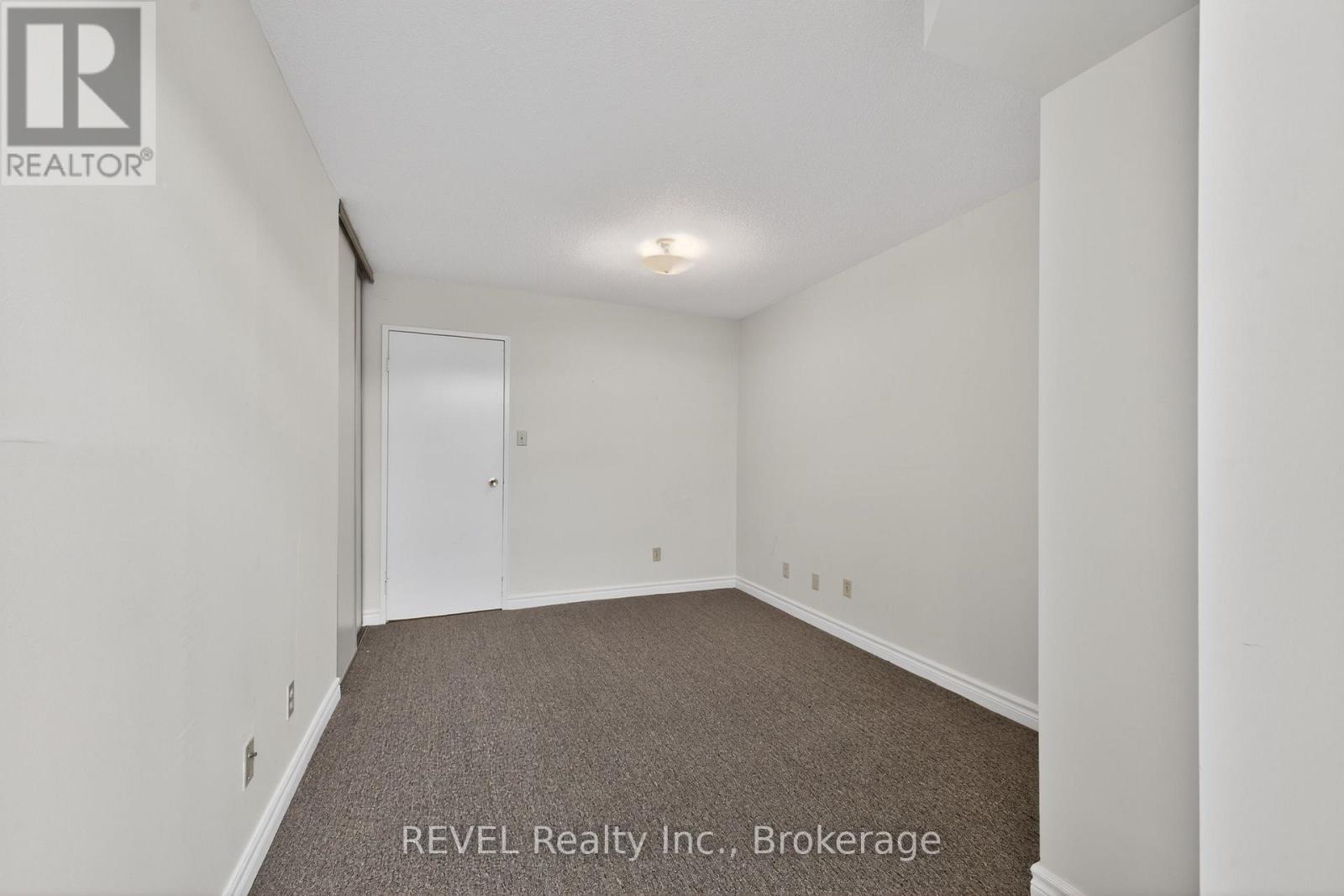 207 - 7 Gale Crescent Property Photo 21