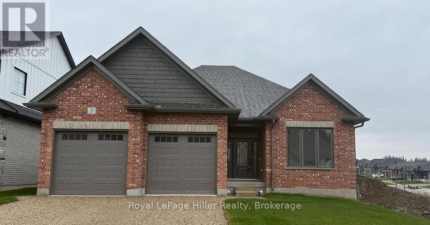 25 AVERY PLACE Property Photo 1