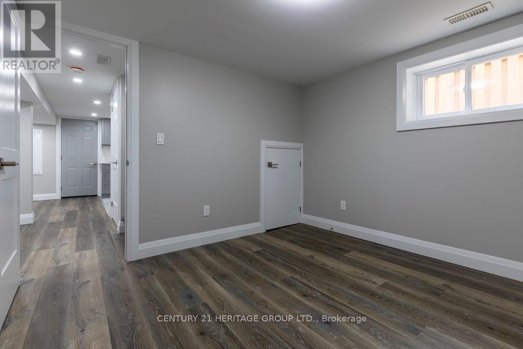 Lower - 291 East 24th Street Property Photo 13