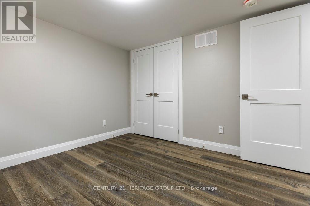 Lower - 291 East 24th Street Property Photo 14