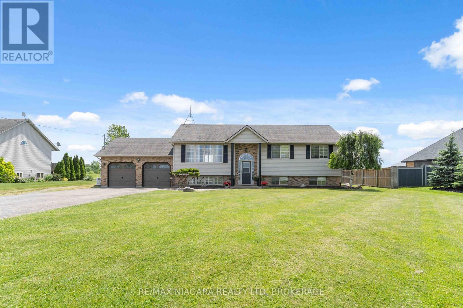 661 Carl Road Property Photo 1