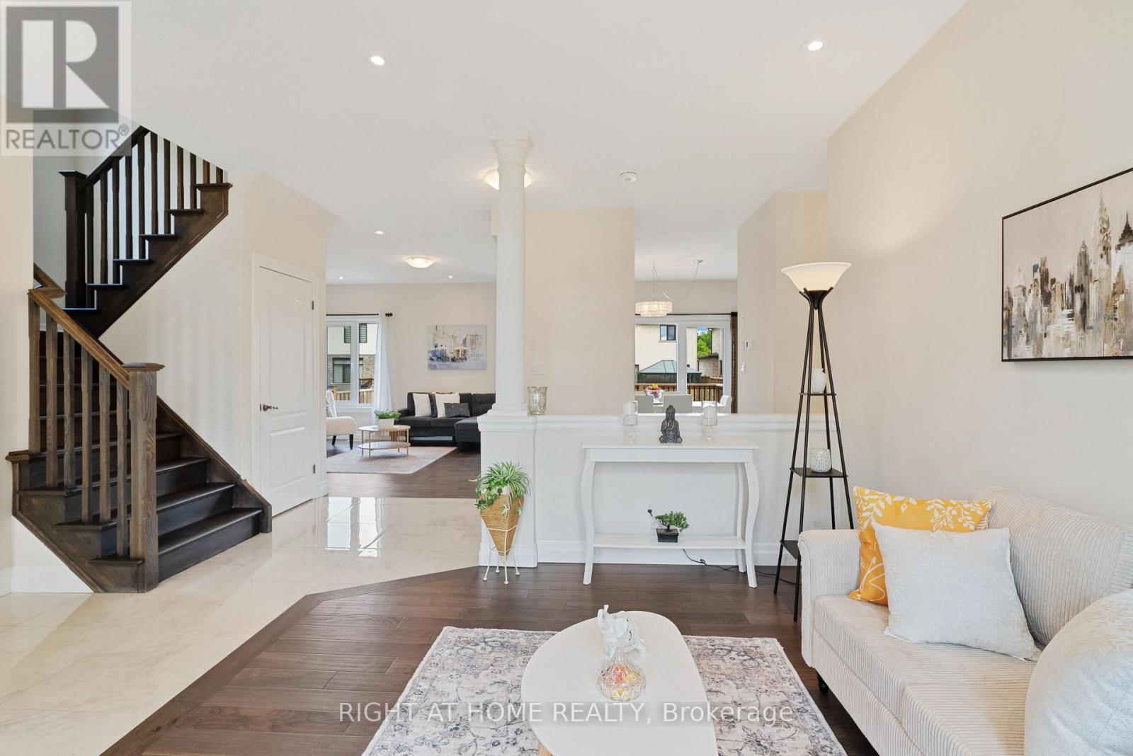 878 Zaifman Circle Property Photo 7
