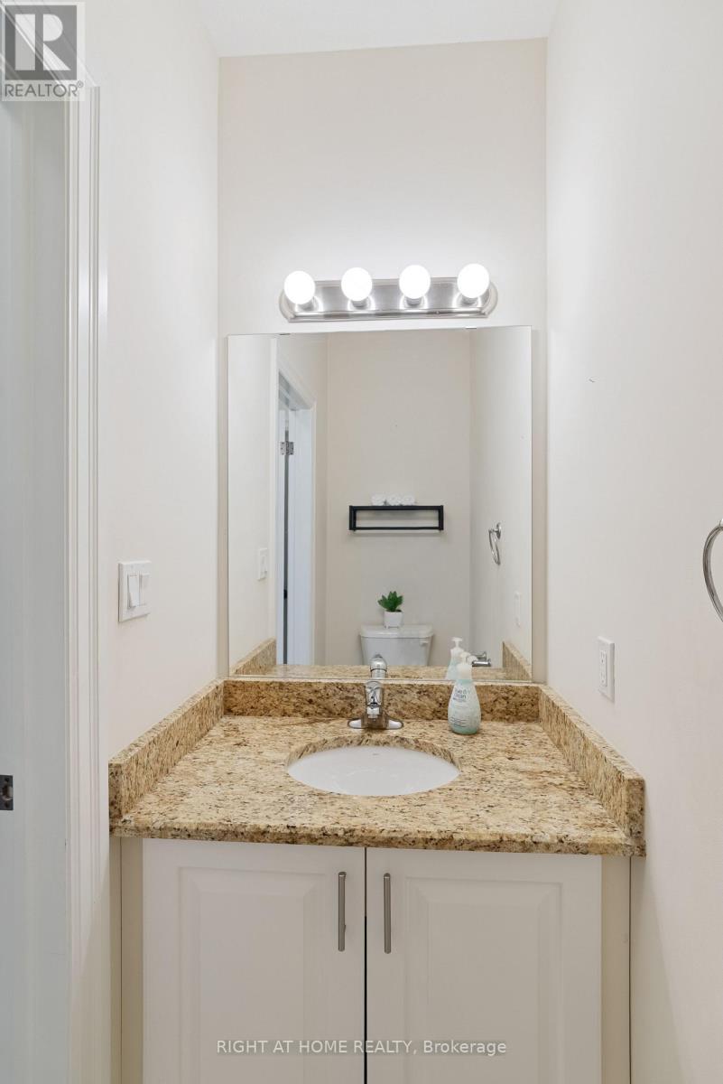 878 Zaifman Circle Property Photo 19