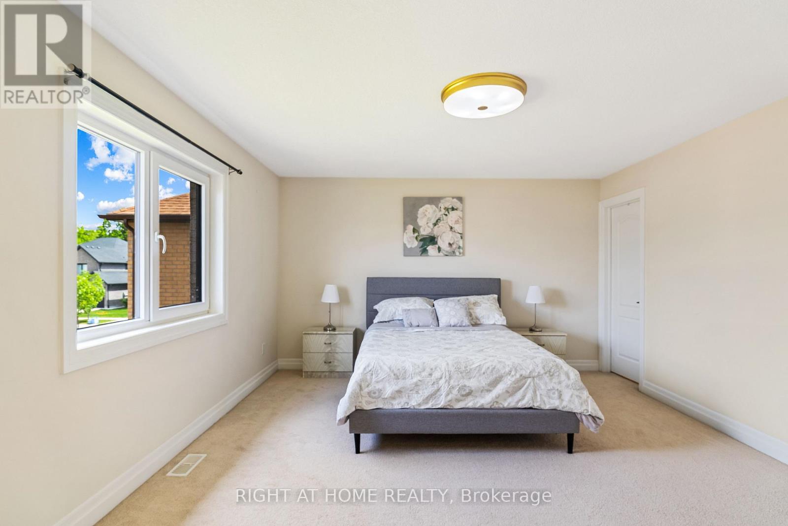 878 Zaifman Circle Property Photo 23