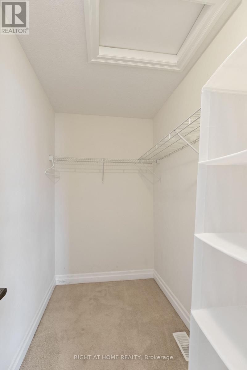 878 Zaifman Circle Property Photo 28