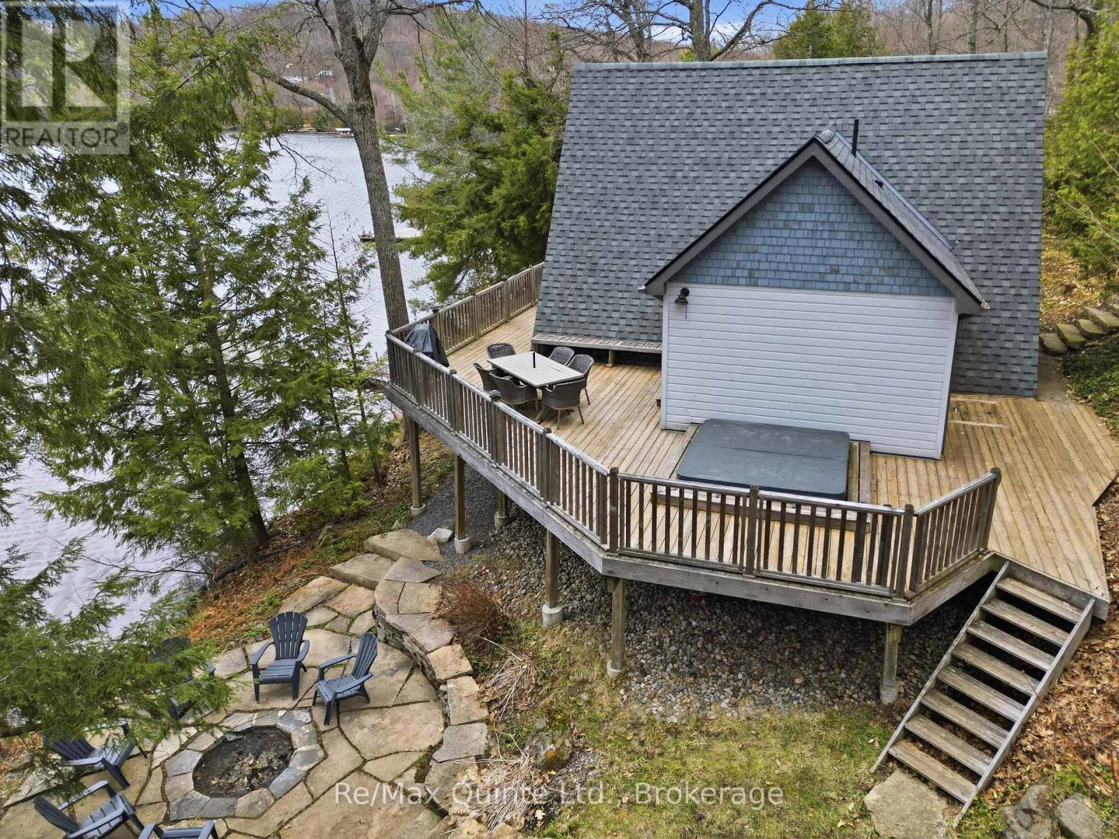 203 Faradale Drive Property Photo 5