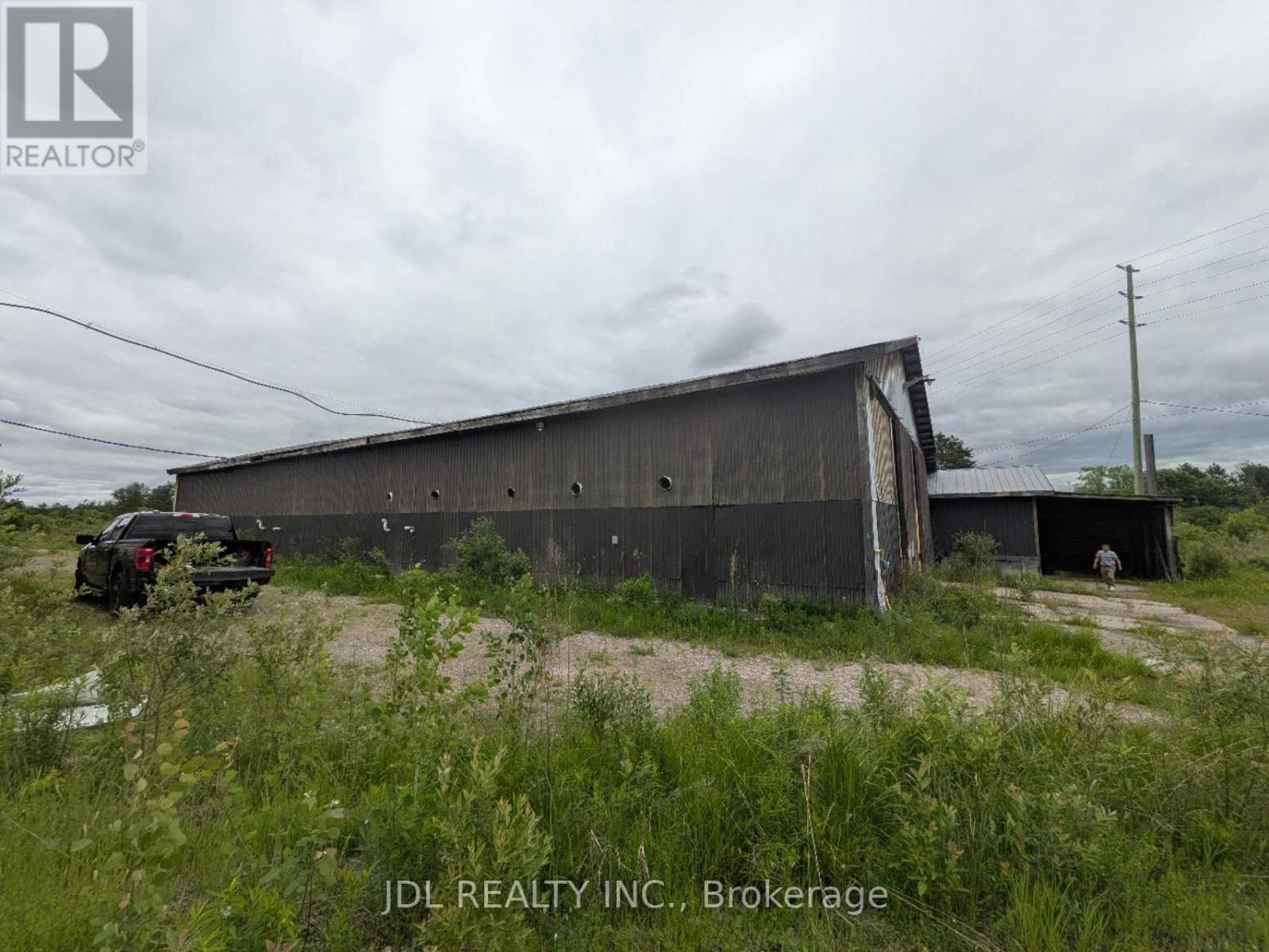 297 Boundary Road E Property Photo 3