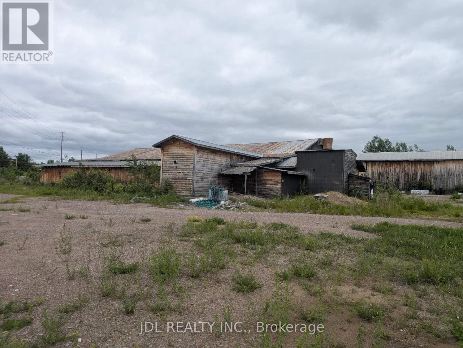 297 Boundary Road E Property Photo 4