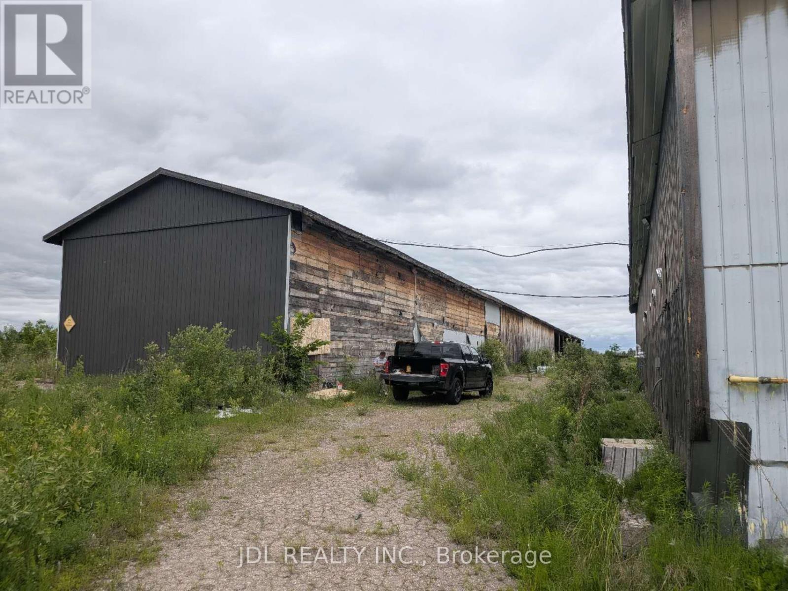 297 Boundary Road E Property Photo 6