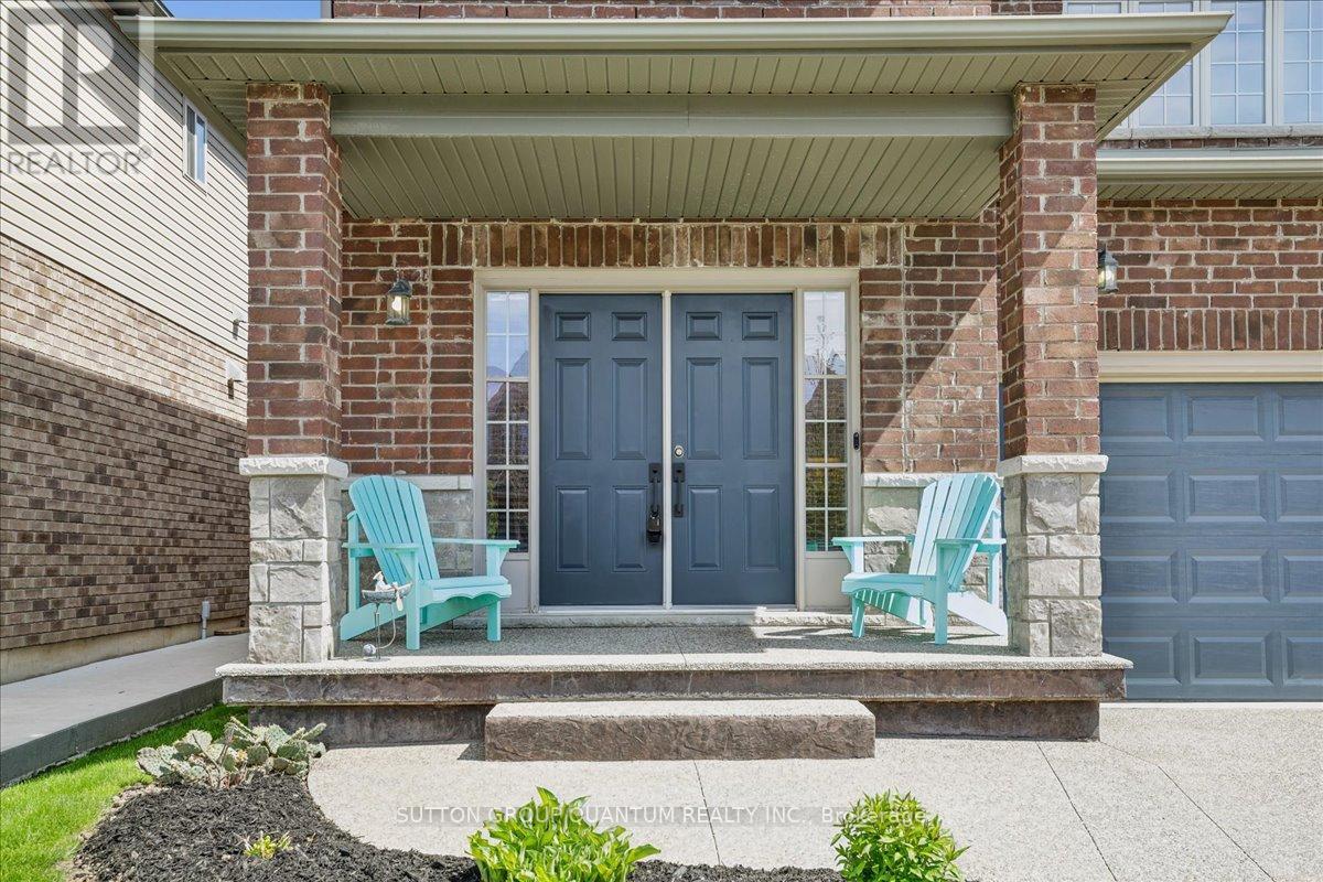 92 Garinger Crescent Property Photo 3