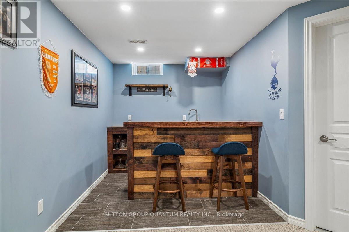 92 Garinger Crescent Property Photo 35